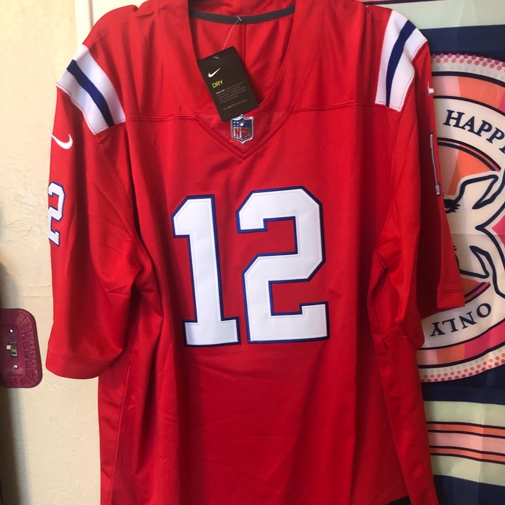 BRAND NEW TOM BRADY JERSEY!
